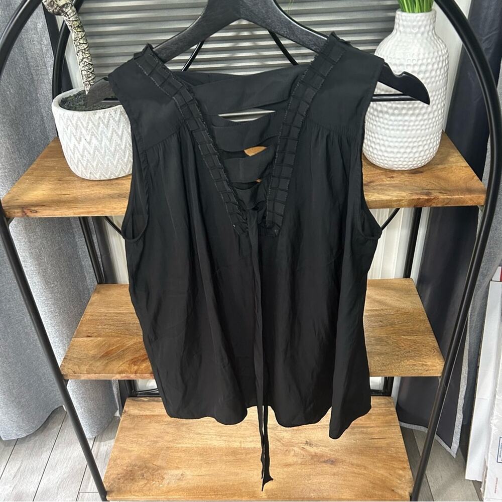 Catherine Malandrino Lace Up Back V- Neck Flowy Sleeveless top women’s Medium - Picture 2 of 8